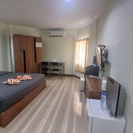 Alongkorn Hotel By Sb Samut Songkhram Bagian luar foto
