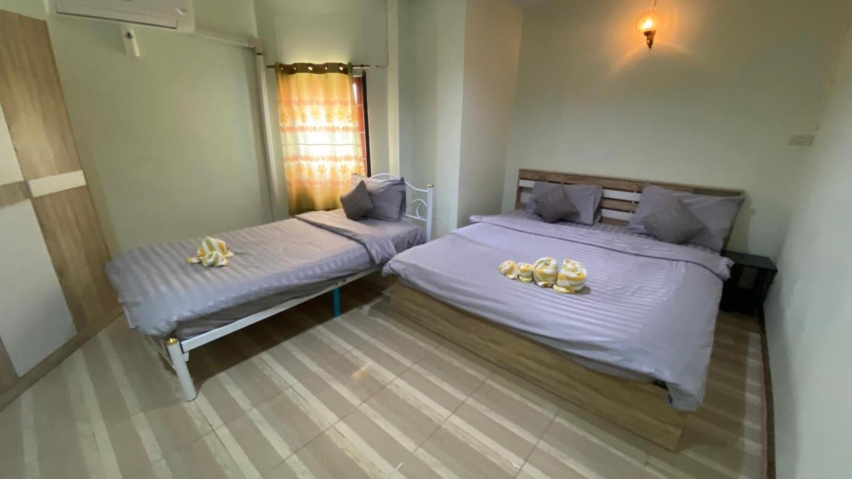 Alongkorn Hotel By Sb Samut Songkhram Bagian luar foto