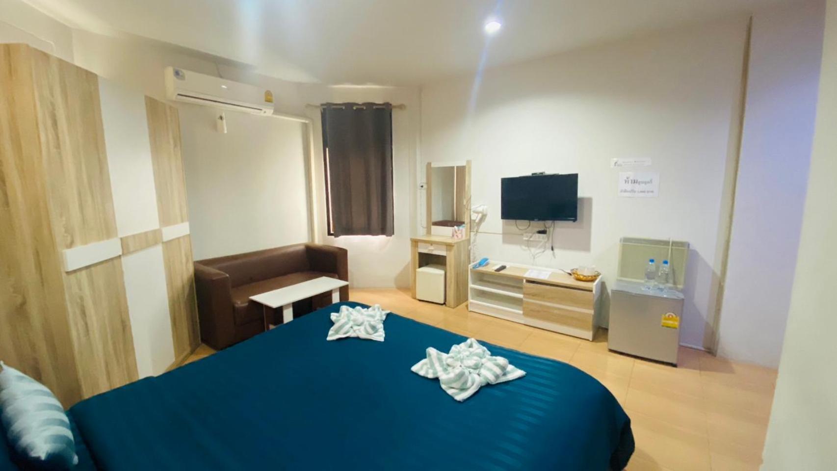 Alongkorn Hotel By Sb Samut Songkhram Bagian luar foto