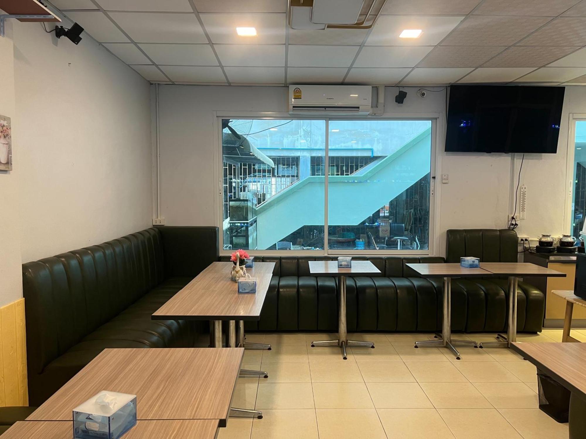 Alongkorn Hotel By Sb Samut Songkhram Bagian luar foto